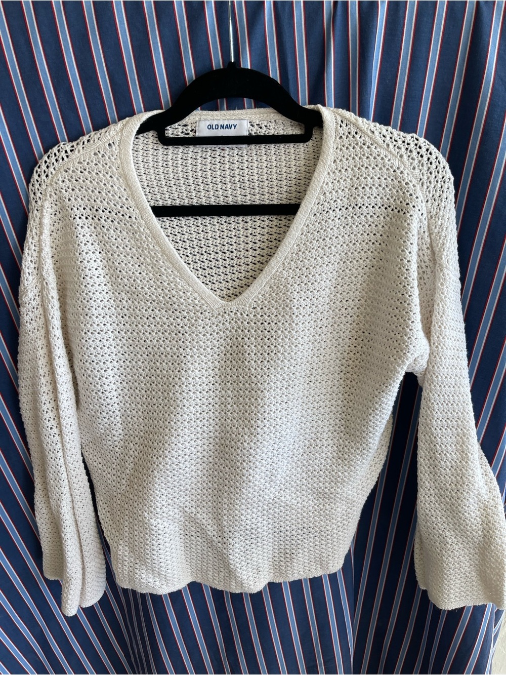 Old Navy Cream Open-Knit V-Neck Sweater